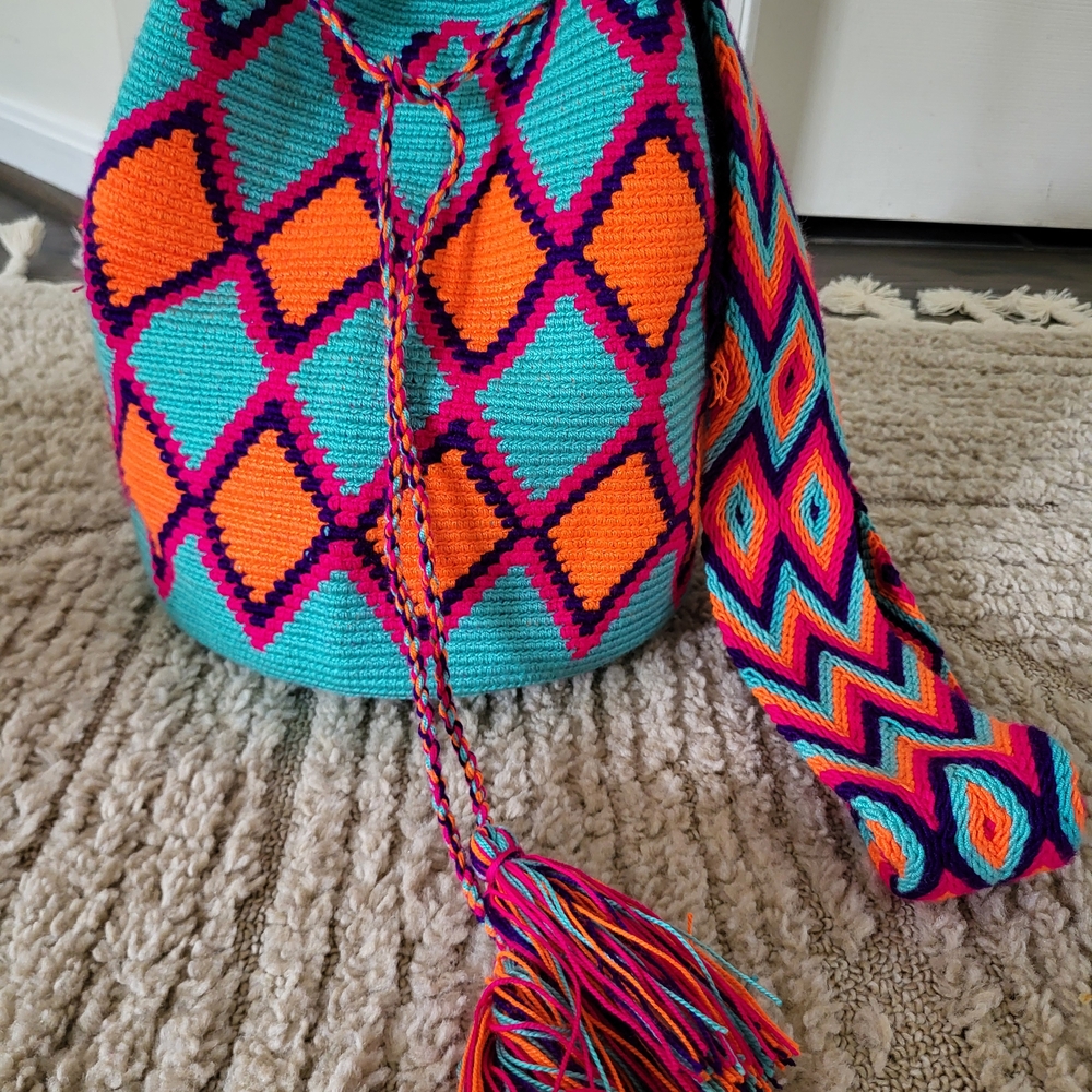 WAYUU BAG / Colorful Geometric Knit Bag